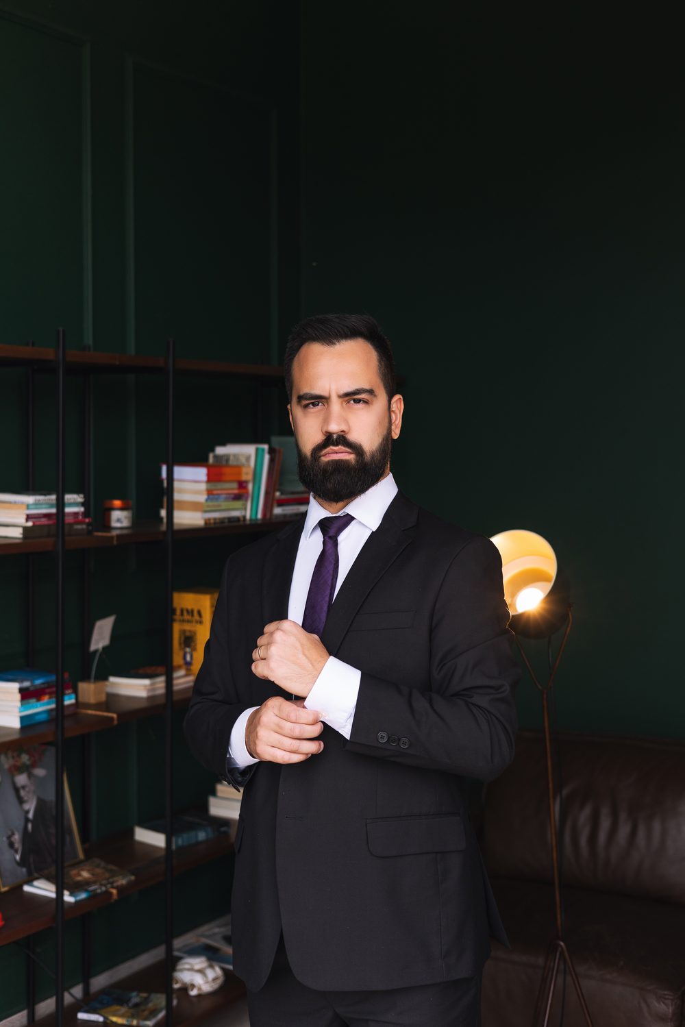 Dr. Marcos Gonzales, advogado especializado em defesa médica